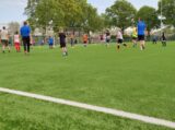 Laatste training S.K.N.W.K. JO9-1 van seizoen 2022-2023 (partijtje tegen de ouders) (68/178)